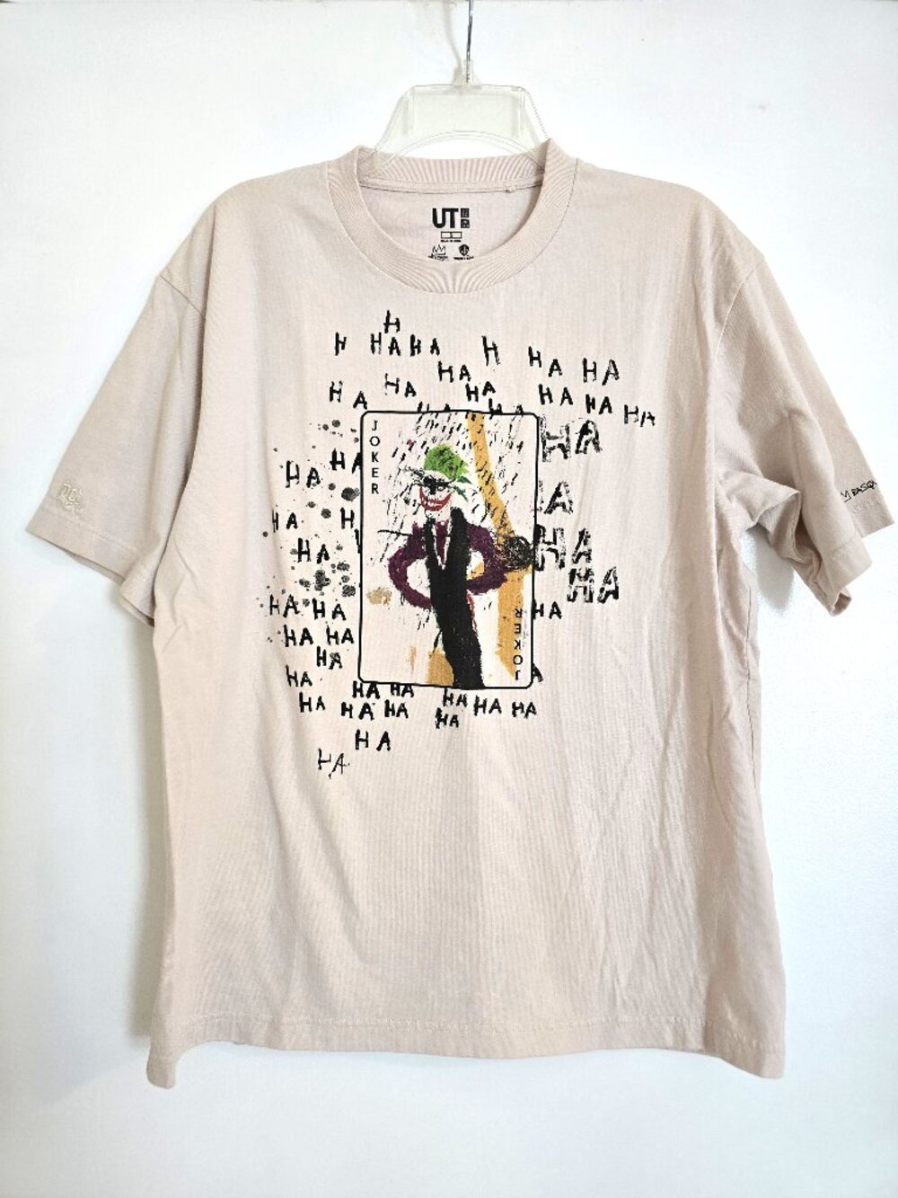 RARE Uniqlo x Basquiat Warner Brothers DC Comics The Joker Graphic T Small Cream
